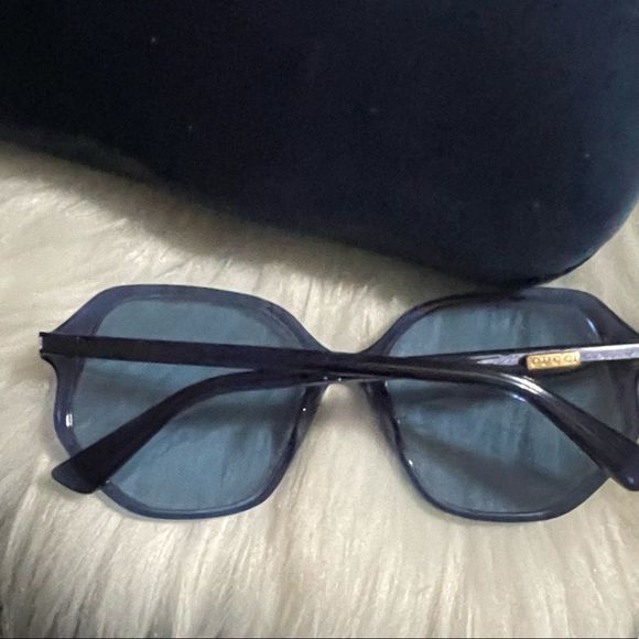 Gucci Sunglasses - Picture 8 of 16